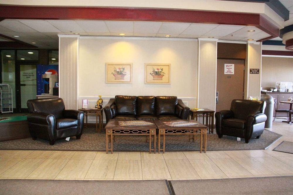 Argyll Plaza Hotel Edmonton Bagian luar foto