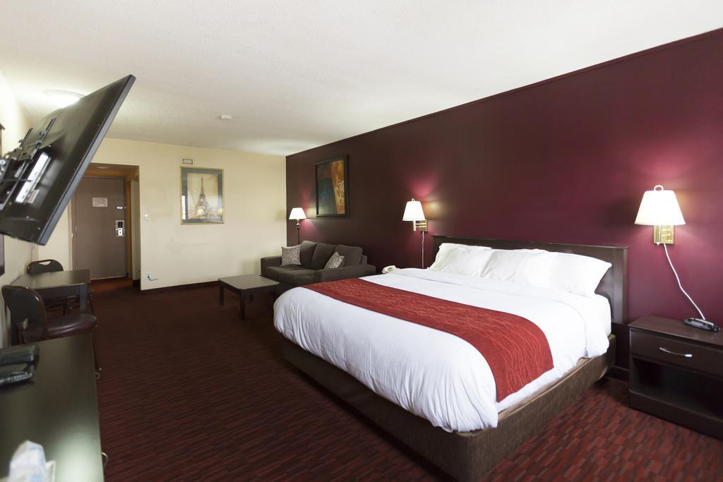 Argyll Plaza Hotel Edmonton Bagian luar foto
