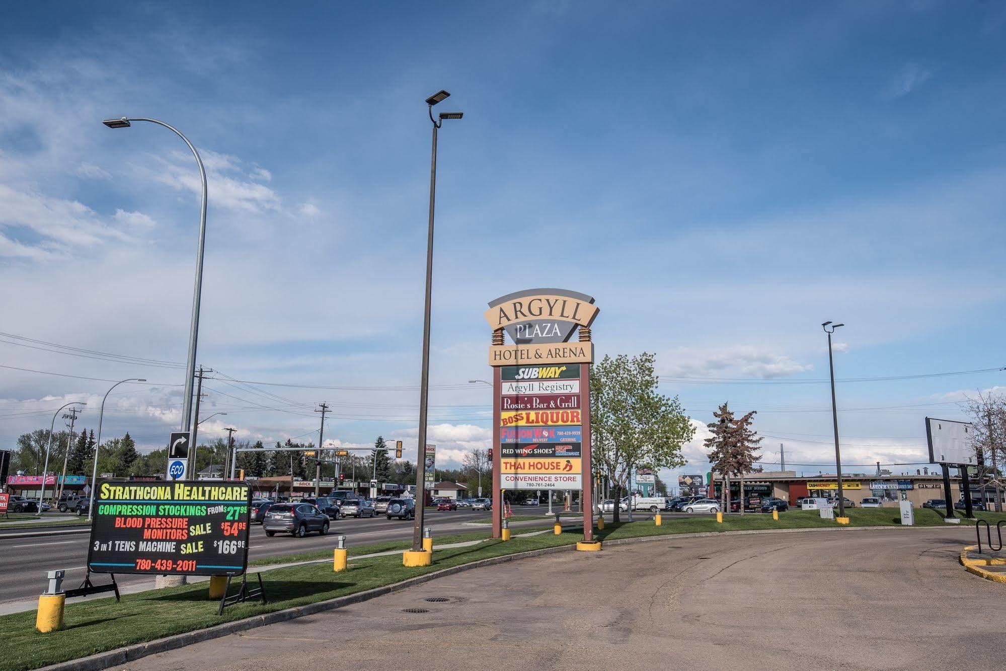 Argyll Plaza Hotel Edmonton Bagian luar foto