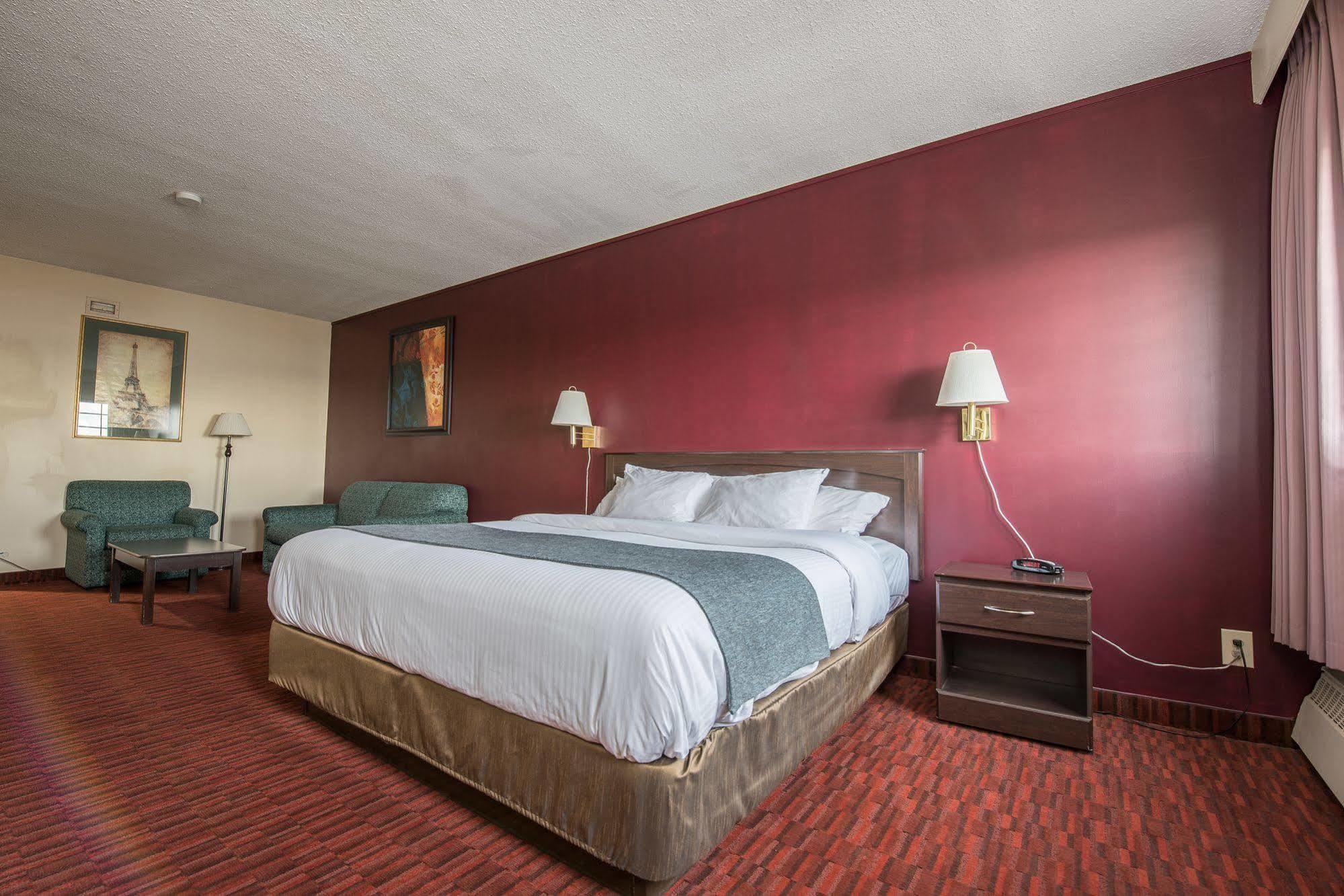 Argyll Plaza Hotel Edmonton Bagian luar foto