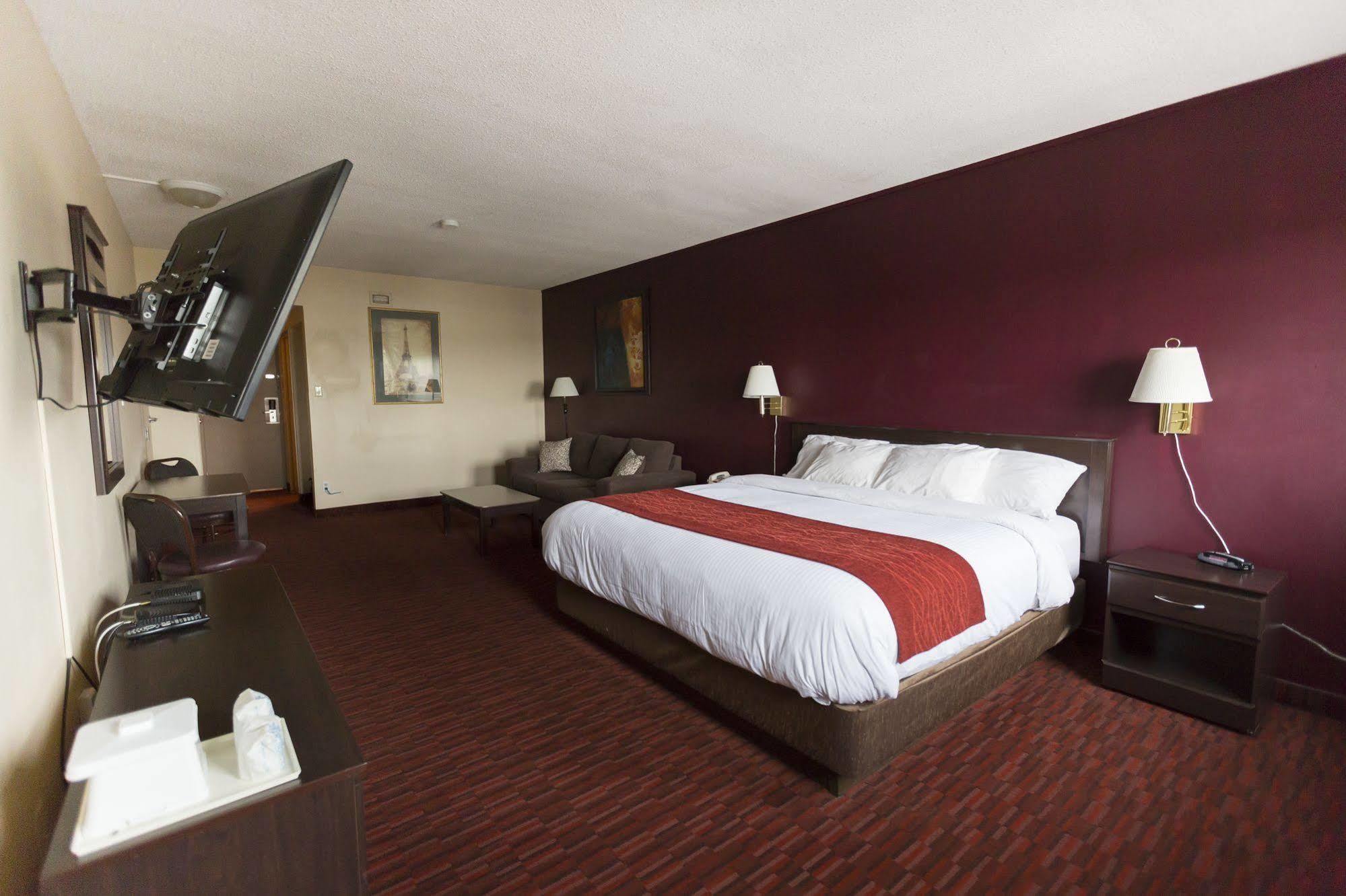 Argyll Plaza Hotel Edmonton Bagian luar foto