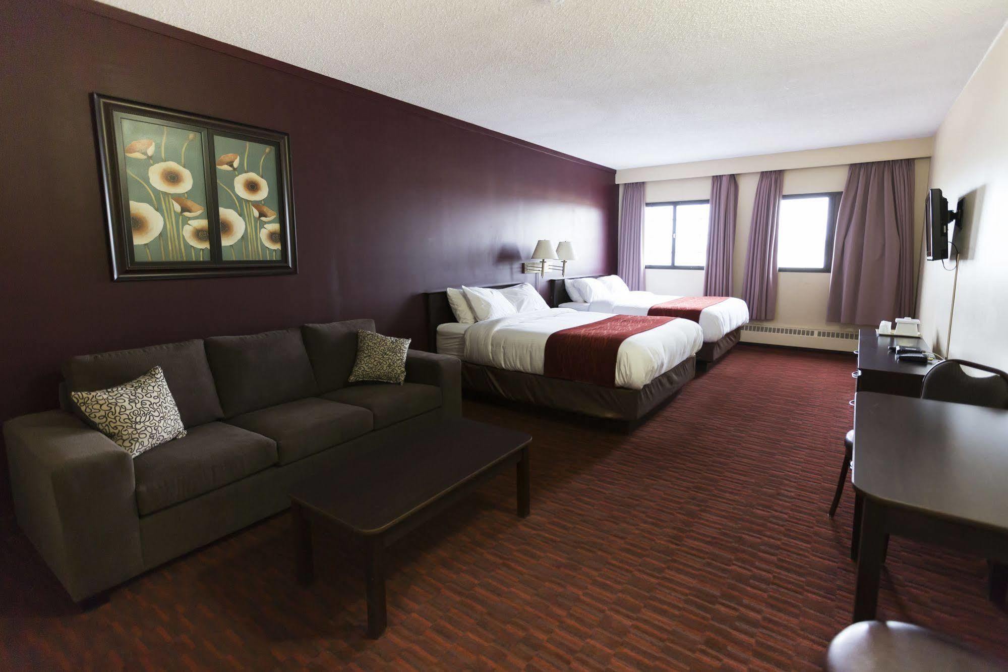 Argyll Plaza Hotel Edmonton Bagian luar foto
