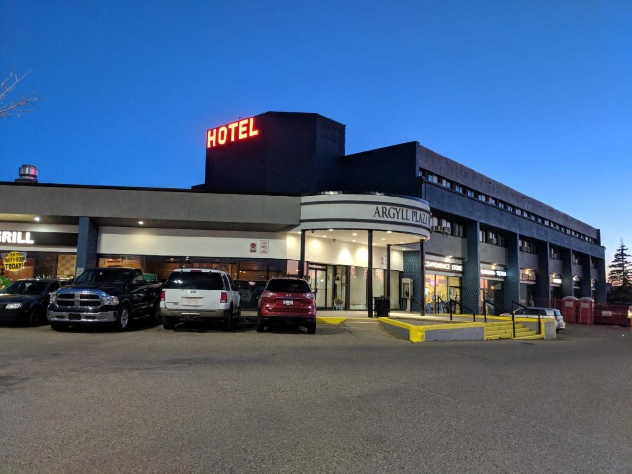 Argyll Plaza Hotel Edmonton Bagian luar foto